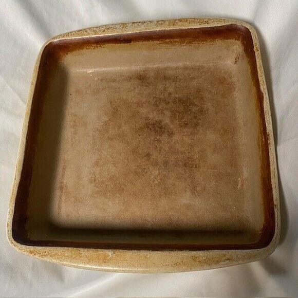 Pampered Chef 10x10 Stoneware Square Baker French Vanilla Glaze Seasoned - Picture 2 of 5